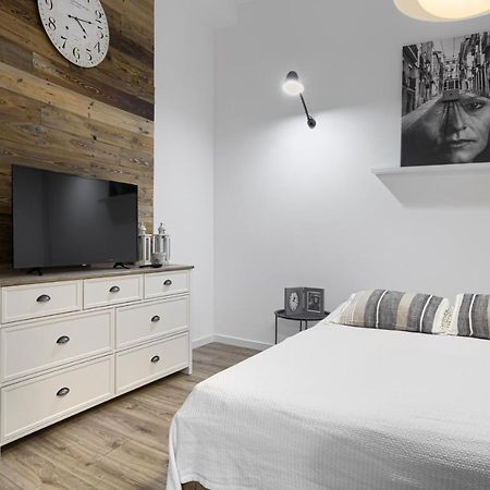 Niron Apartament Dom Z Papieru Lizbona Pila Bagian luar foto